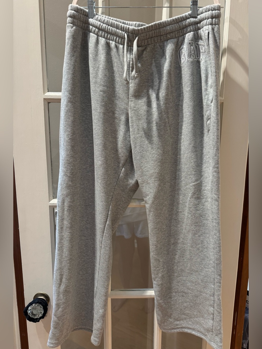 GAP Women's Gray Fleece Sweatpants - Comfortable Everyday Wear
